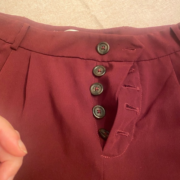 Anthropologie Sasha Button Front Tapered Leg Pants in wine sz 8 - Picture 6 of 11